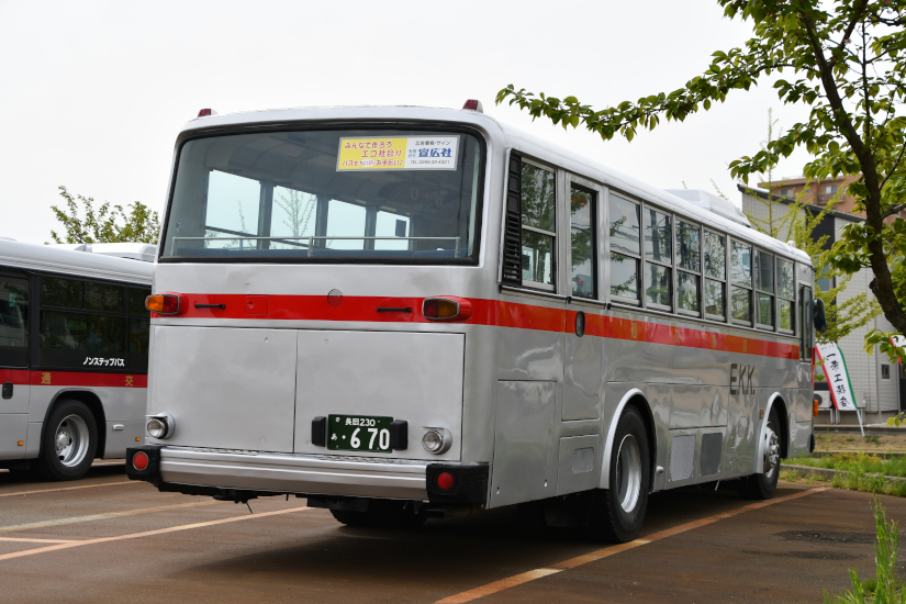 越後交通]長岡230あ・670 | HMネット