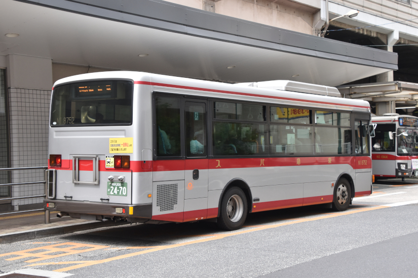 NI8752]横浜200 か 24-70 | 東急バス高津の館